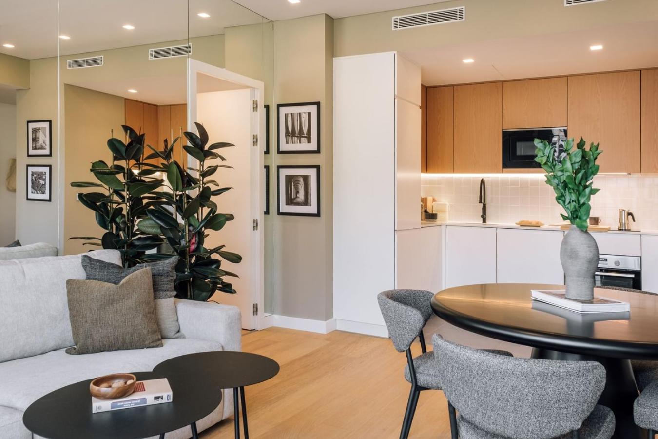 Carvalhal - 2 Bedrooms And Pool In Avenidas Novas Apartamento Lisboa