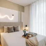 Carvalhal - 2 Bedrooms And Pool In Avenidas Novas